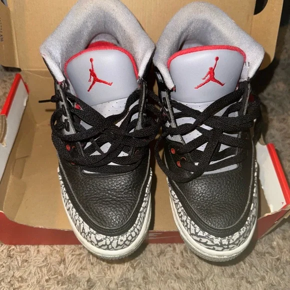 Nike Black and Gray Men's Shoes - Picture 2 of 5